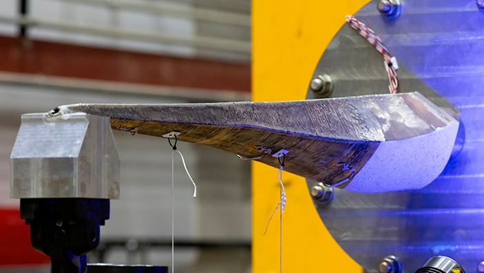 Tidal turbine blade spar